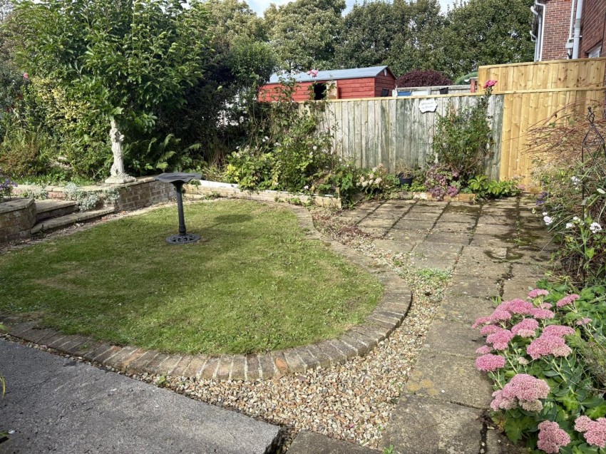 Images for 21 Stokes Avenue, Haverfordwest EAID:RKLUCASAPI BID:1
