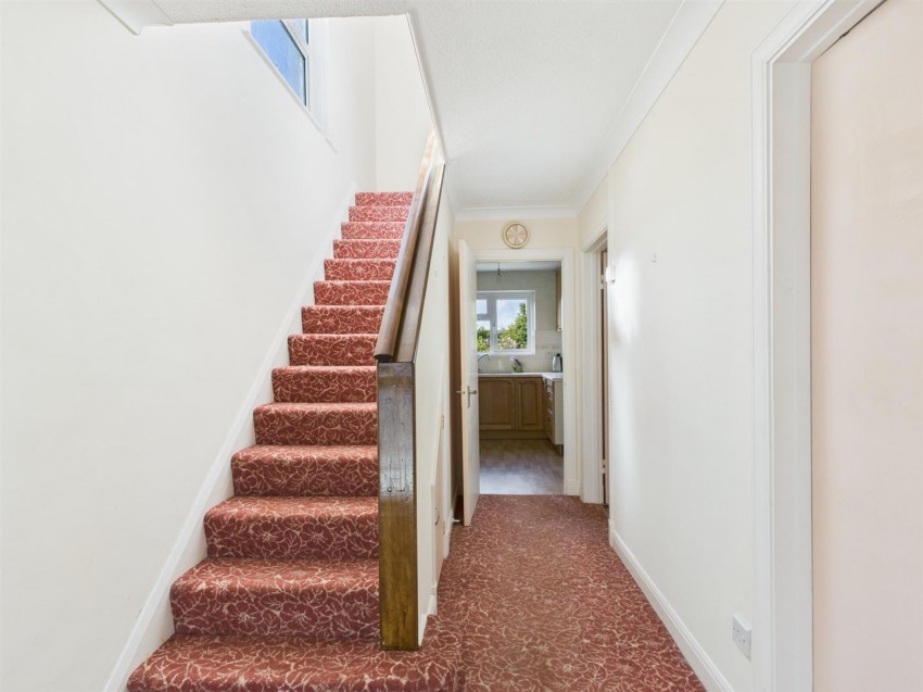 Images for 21 Stokes Avenue, Haverfordwest EAID:RKLUCASAPI BID:1