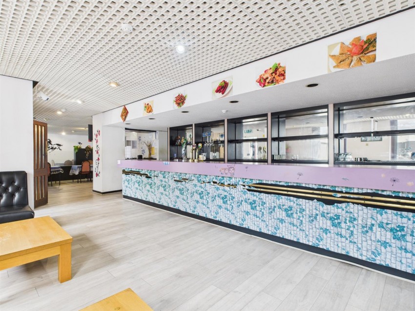 Images for 2 Swan Square, Haverfordwest EAID:RKLUCASAPI BID:1