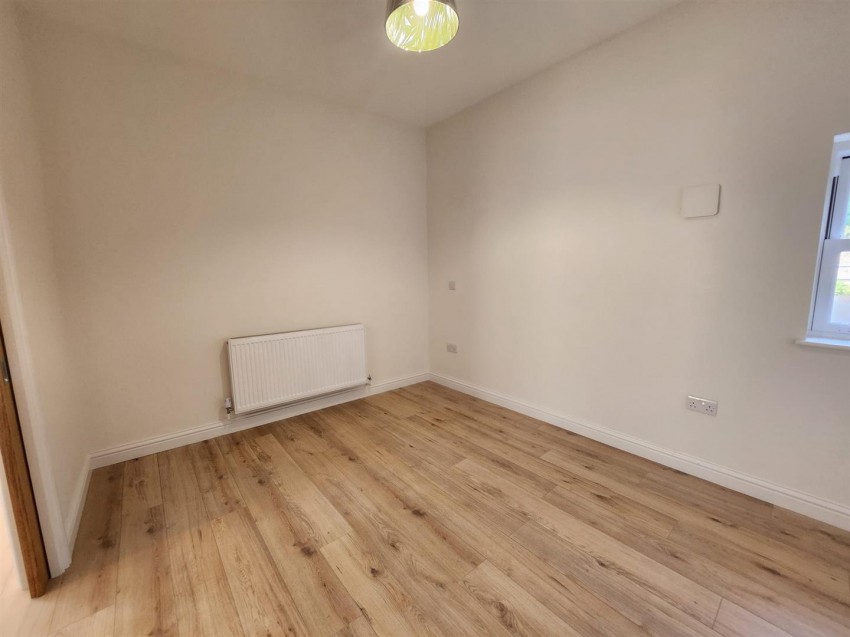 Images for Second Floor Flat, High Street, Haverfordwest EAID:RKLUCASAPI BID:1