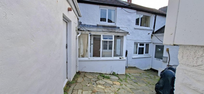 Images for 2a Market Square, Narberth SA67 7AU EAID:RKLUCASAPI BID:1