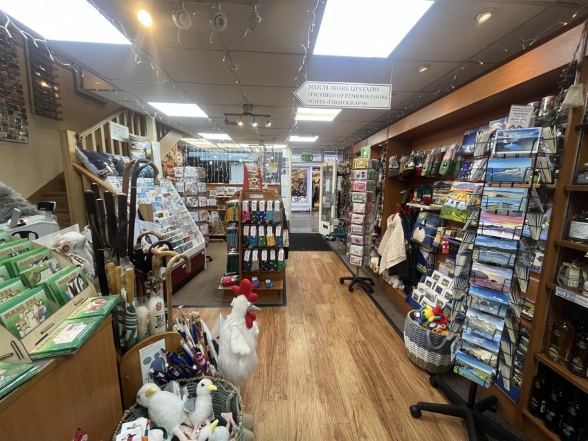 Images for 32 Bridge Street, Haverfordwest EAID:RKLUCASAPI BID:1