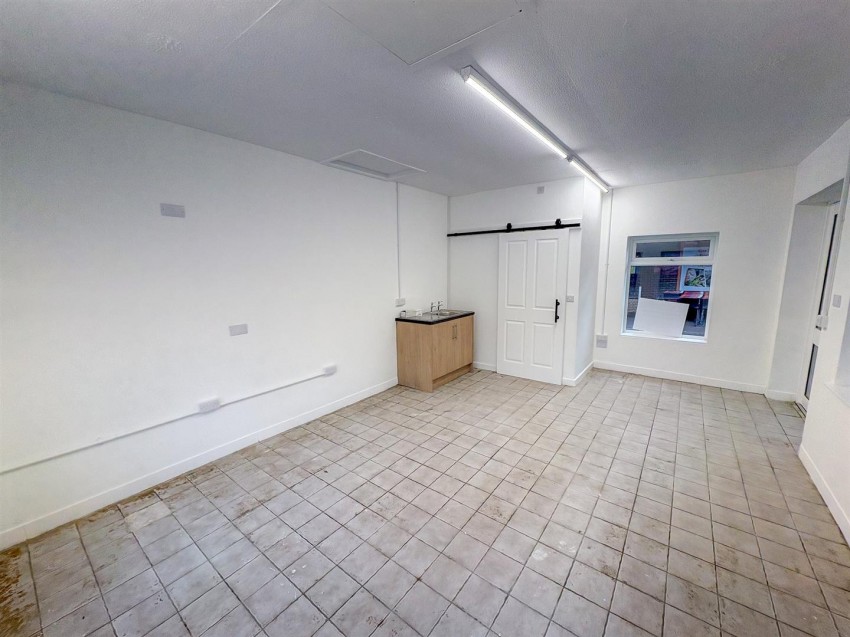 Images for Unit 1, Upper Park Road, Tenby EAID:RKLUCASAPI BID:1