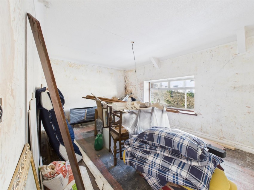 Images for 4 Barn Street, Haverfordwest EAID:RKLUCASAPI BID:1