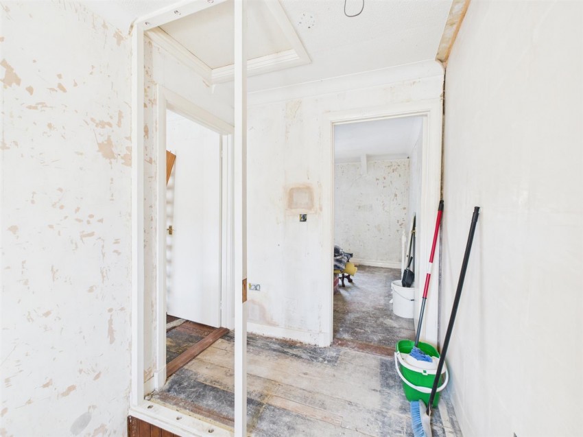 Images for 4 Barn Street, Haverfordwest EAID:RKLUCASAPI BID:1