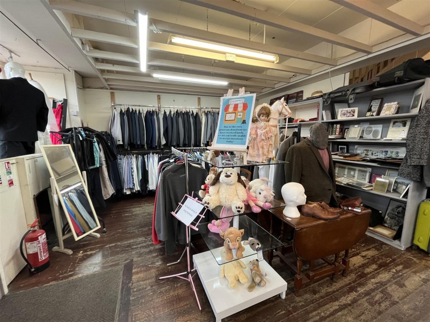 Images for 44 Bridge Street, Haverfordwest EAID:RKLUCASAPI BID:1