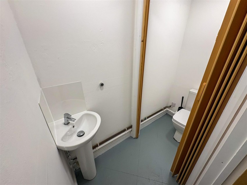 Images for Unit 3, Upper Park Road, Tenby EAID:RKLUCASAPI BID:1