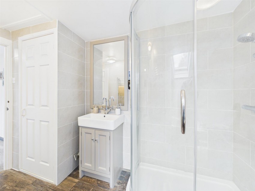 Images for 17 Goat Street, Haverfordwest EAID:RKLUCASAPI BID:1