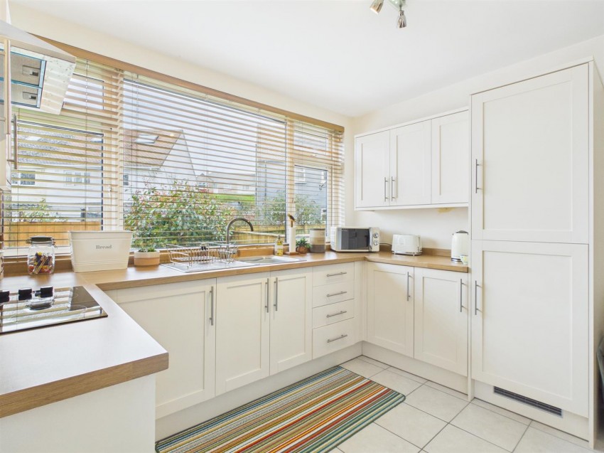 Images for Hawthorn Rise, Haverfordwest EAID:RKLUCASAPI BID:1