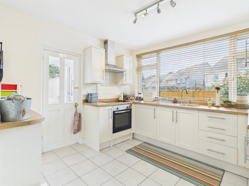 Images for Hawthorn Rise, Haverfordwest EAID:RKLUCASAPI BID:1