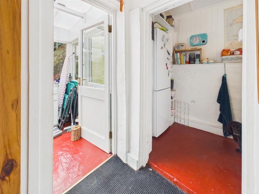 Images for 2 Lower Thornton, Milford Haven EAID:RKLUCASAPI BID:1