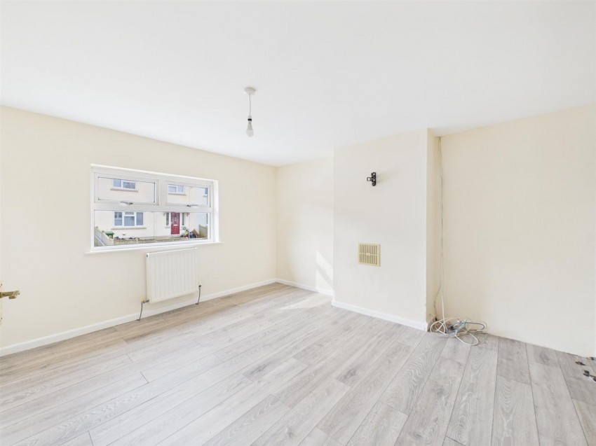 Images for 14 Fleming Crescent, H/west, SA61 2SH EAID:RKLUCASAPI BID:1