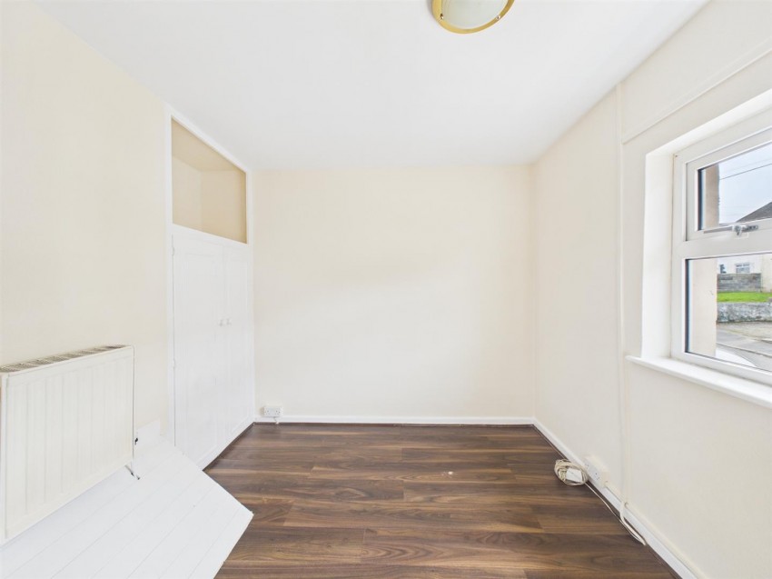 Images for 14 Fleming Crescent, H/west, SA61 2SH EAID:RKLUCASAPI BID:1