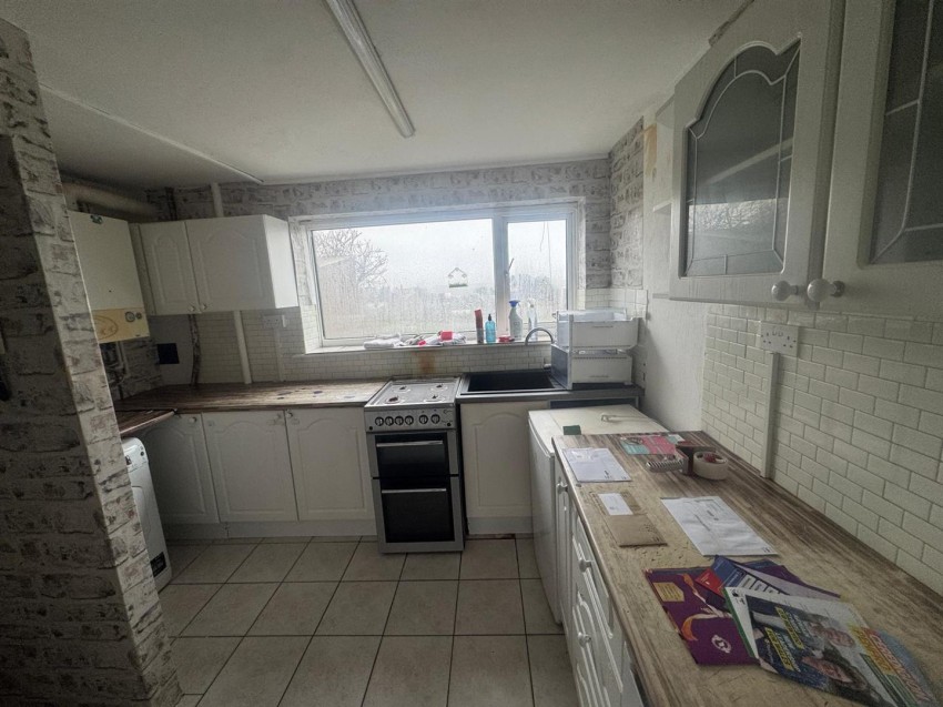 Images for 30 Observatory Avenue, Hakin, Milford Haven EAID:RKLUCASAPI BID:1