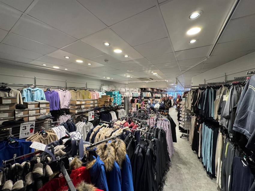 Images for 31 Bridge Street, Haverfordwest EAID:RKLUCASAPI BID:1