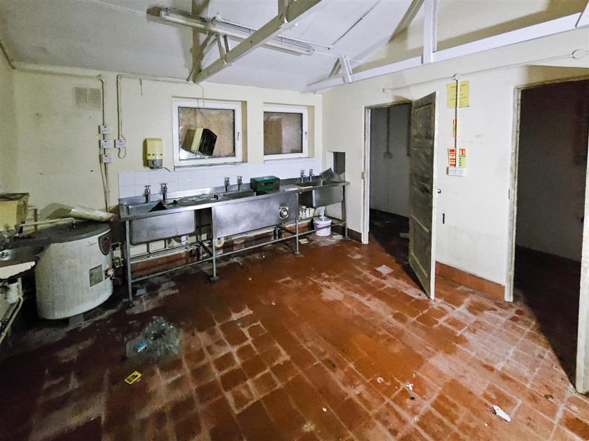 Images for Former Tremoilet VC School, Tremoilet, Pendine EAID:RKLUCASAPI BID:1