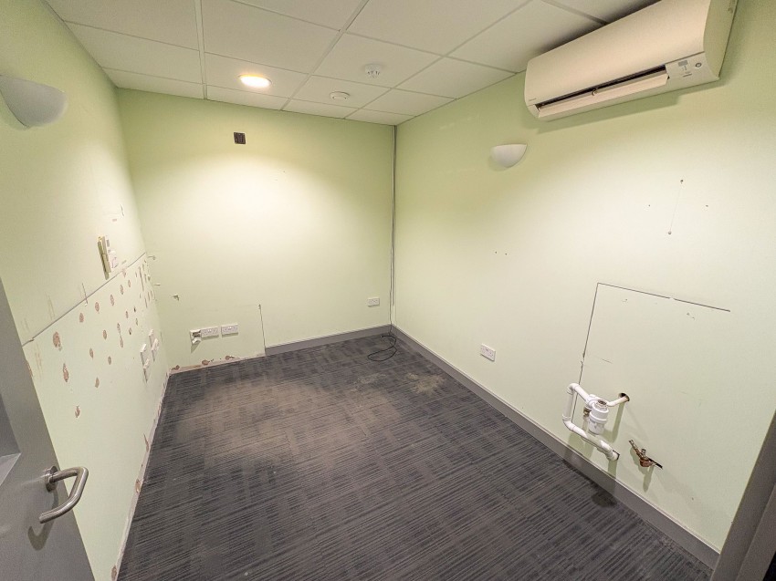 Images for Bridge Street, Haverfordwest, SA61 EAID:2884406164 BID:6e036efe-2661-428f-b5bf-a0a4ec799e22