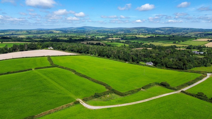 Images for Arnolds Hill, Haverfordwest, SA62 EAID:2884406164 BID:6e036efe-2661-428f-b5bf-a0a4ec799e22