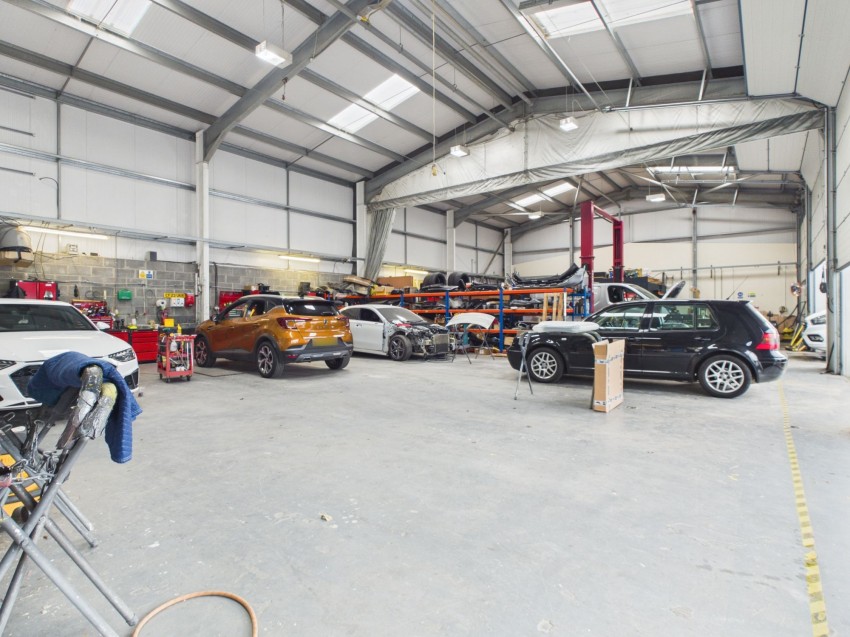 Images for Priory Park, Thornton Industrial Estate, SA73 EAID:2884406164 BID:6e036efe-2661-428f-b5bf-a0a4ec799e22