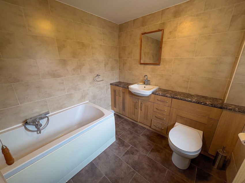 Images for Houghton, Milford Haven, SA73 EAID:2884406164 BID:6e036efe-2661-428f-b5bf-a0a4ec799e22