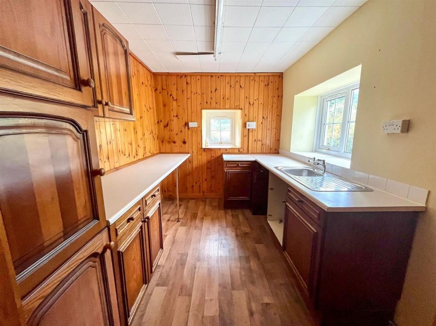 Images for Plwmp, Llandysul, SA44 EAID:2884406164 BID:6e036efe-2661-428f-b5bf-a0a4ec799e22