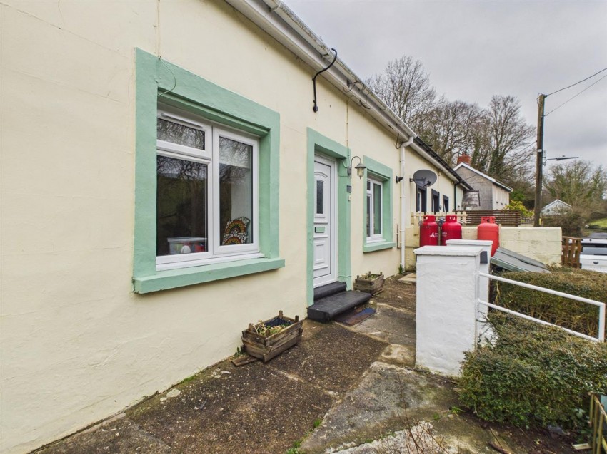 Images for Lower Thornton, Milford Haven, SA73 EAID:2884406164 BID:6e036efe-2661-428f-b5bf-a0a4ec799e22