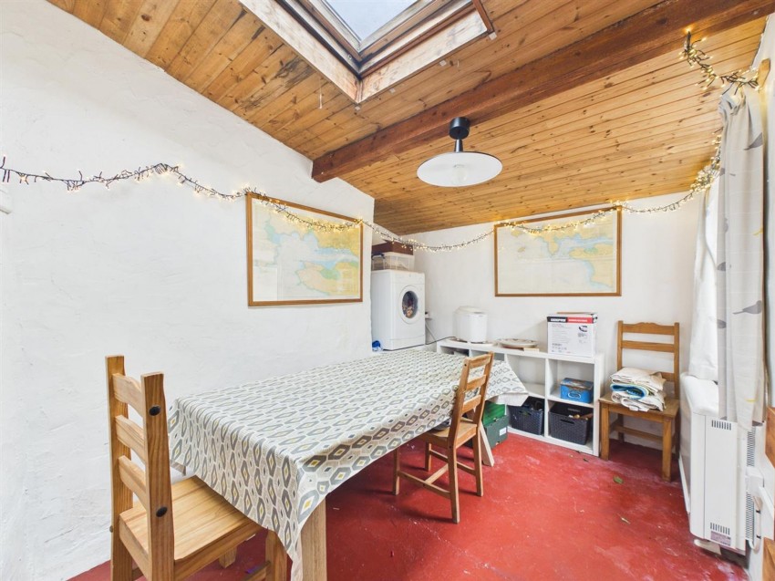 Images for Lower Thornton, Milford Haven, SA73 EAID:2884406164 BID:6e036efe-2661-428f-b5bf-a0a4ec799e22