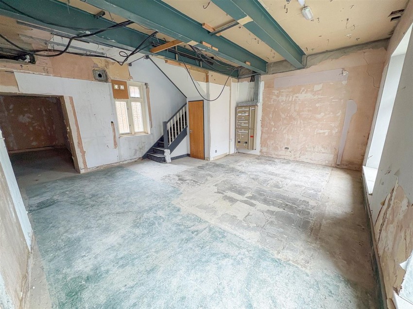 Images for High Street, 48 High Street, SA61 EAID:2884406164 BID:6e036efe-2661-428f-b5bf-a0a4ec799e22