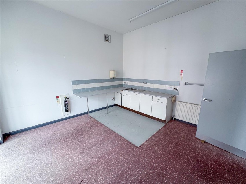 Images for High Street, 48 High Street, SA61 EAID:2884406164 BID:6e036efe-2661-428f-b5bf-a0a4ec799e22