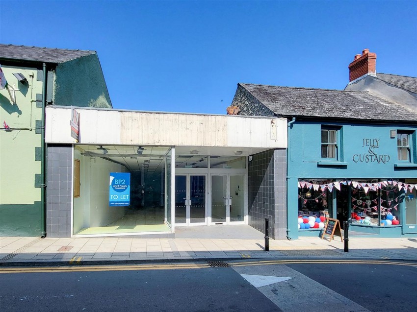 Images for High Street, Fishguard, SA65 EAID:2884406164 BID:6e036efe-2661-428f-b5bf-a0a4ec799e22