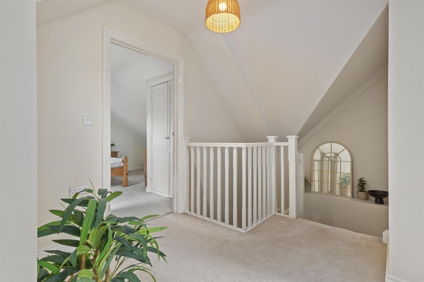 Images for Boot & Shoe Close, Crundale, SA62 EAID:2884406164 BID:6e036efe-2661-428f-b5bf-a0a4ec799e22