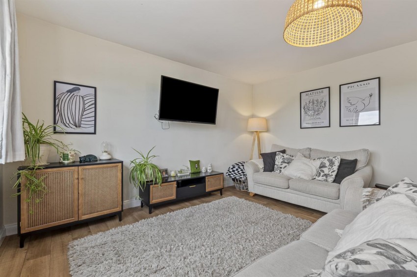 Images for Boot & Shoe Close, Crundale, SA62 EAID:2884406164 BID:6e036efe-2661-428f-b5bf-a0a4ec799e22