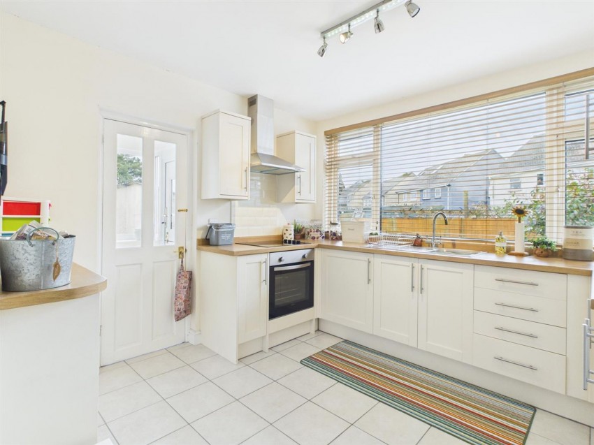 Images for Hawthorn Rise, Haverfordwest, SA61 EAID:2884406164 BID:6e036efe-2661-428f-b5bf-a0a4ec799e22