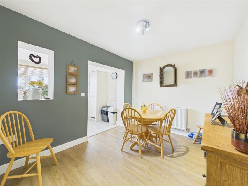 Images for Hawthorn Rise, Haverfordwest, SA61 EAID:2884406164 BID:6e036efe-2661-428f-b5bf-a0a4ec799e22