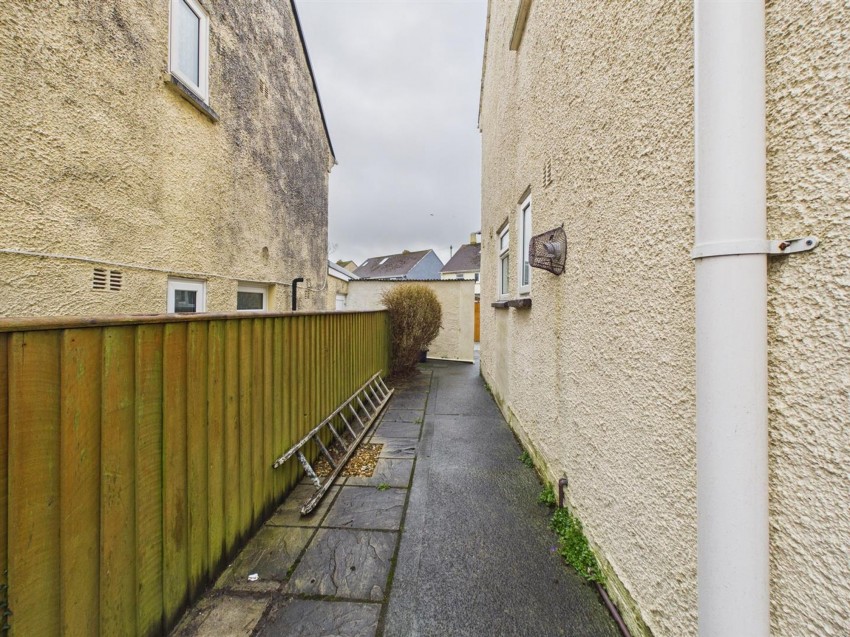 Images for Hawthorn Rise, Haverfordwest, SA61 EAID:2884406164 BID:6e036efe-2661-428f-b5bf-a0a4ec799e22