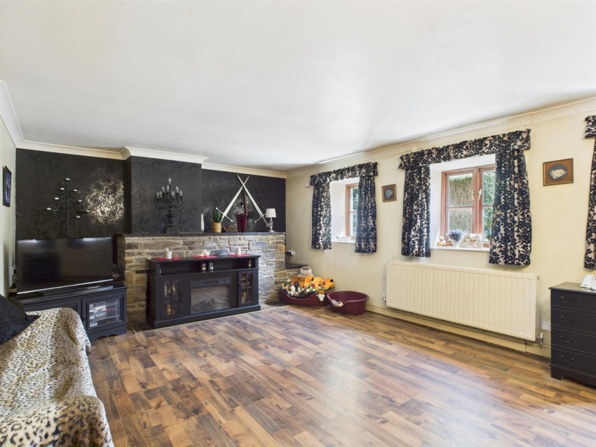 Images for Letterston, Haverfordwest, SA62 EAID:2884406164 BID:6e036efe-2661-428f-b5bf-a0a4ec799e22