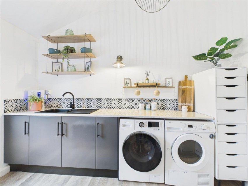 Images for Main Street, Llangwm, SA62 EAID:2884406164 BID:6e036efe-2661-428f-b5bf-a0a4ec799e22