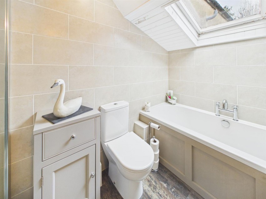 Images for Goat Street, Haverfordwest, SA61 EAID:2884406164 BID:6e036efe-2661-428f-b5bf-a0a4ec799e22