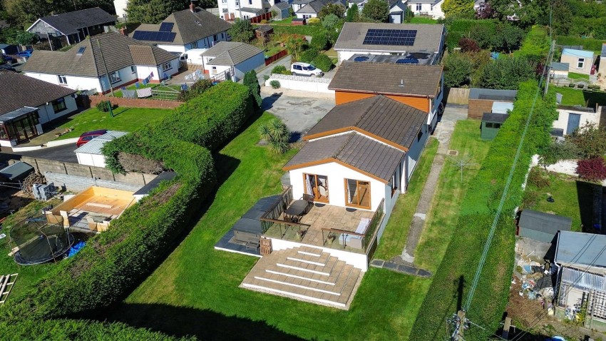 Images for Slade Lane, Haverfordwest, SA61 EAID:2884406164 BID:6e036efe-2661-428f-b5bf-a0a4ec799e22