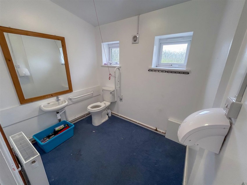 Images for Pentre Road, St Clears, SA33 EAID:2884406164 BID:6e036efe-2661-428f-b5bf-a0a4ec799e22