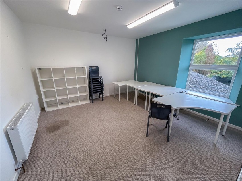 Images for Pentre Road, St Clears, SA33 EAID:2884406164 BID:6e036efe-2661-428f-b5bf-a0a4ec799e22