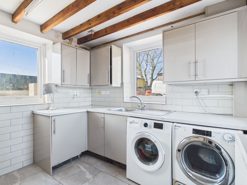 Images for Maidenwells, Pembroke, SA71 EAID:2884406164 BID:6e036efe-2661-428f-b5bf-a0a4ec799e22