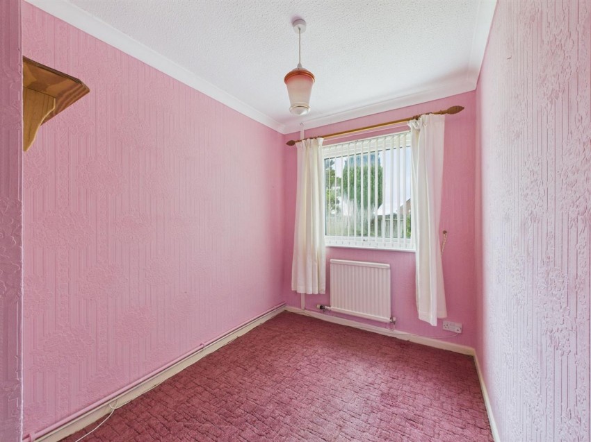 Images for Priory Park, Haverfordwest, SA61 EAID:2884406164 BID:6e036efe-2661-428f-b5bf-a0a4ec799e22