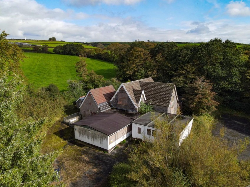 Images for Pendine, Carmarthen, SA33 EAID:2884406164 BID:6e036efe-2661-428f-b5bf-a0a4ec799e22