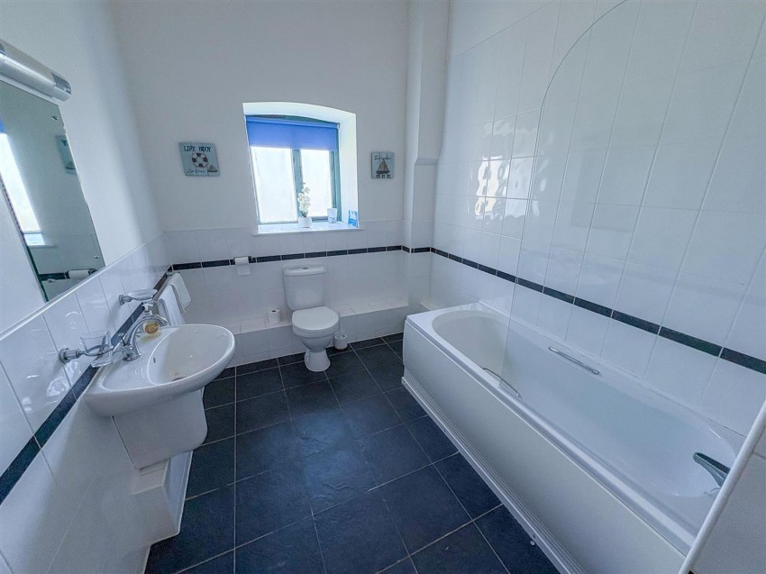 Images for St. Ishmaels, Skerryback Farm, SA62 EAID:2884406164 BID:6e036efe-2661-428f-b5bf-a0a4ec799e22