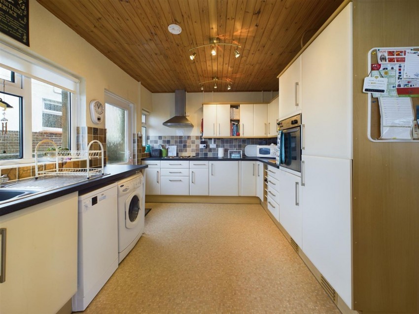 Images for Pointfields Crescent, Hakin, SA73 EAID:2884406164 BID:6e036efe-2661-428f-b5bf-a0a4ec799e22