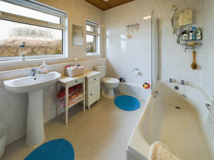 Images for Pointfields Crescent, Hakin, SA73 EAID:2884406164 BID:6e036efe-2661-428f-b5bf-a0a4ec799e22