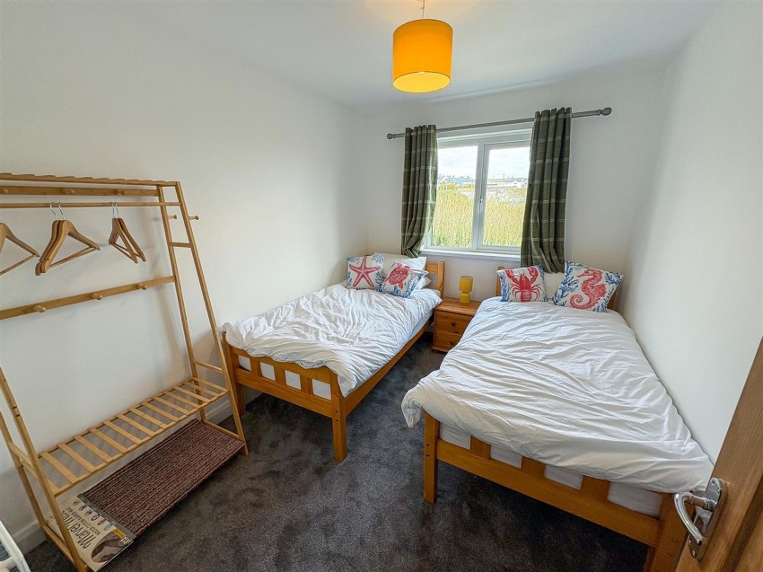 Images for Glanhafan, Solva, SA62 EAID:2884406164 BID:6e036efe-2661-428f-b5bf-a0a4ec799e22