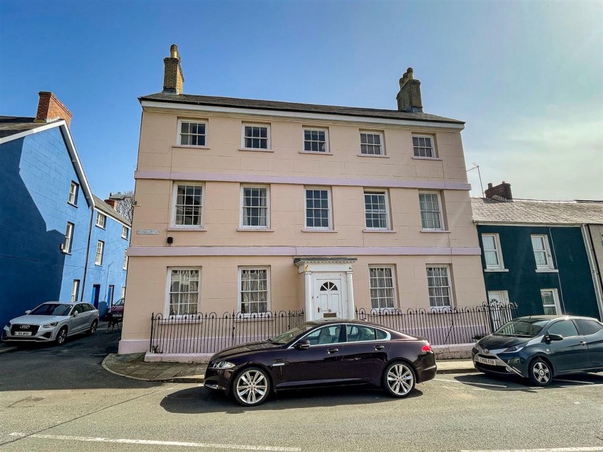 Images for Bush Row, Willesden House Bush Row, SA61 EAID:2884406164 BID:6e036efe-2661-428f-b5bf-a0a4ec799e22