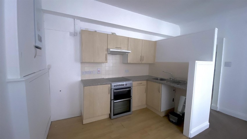 Images for Bush Row, Willesden House Bush Row, SA61 EAID:2884406164 BID:6e036efe-2661-428f-b5bf-a0a4ec799e22